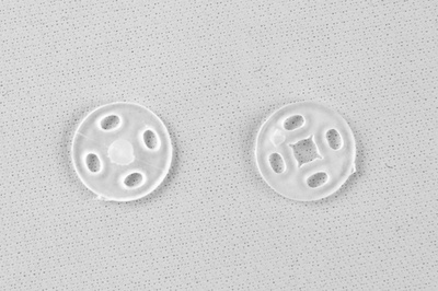 Кнопки пришивные пластиковые 10 мм, блистер 24шт, цв.-прозрачные - купить в Смоленске. Цена: 48.41 руб.